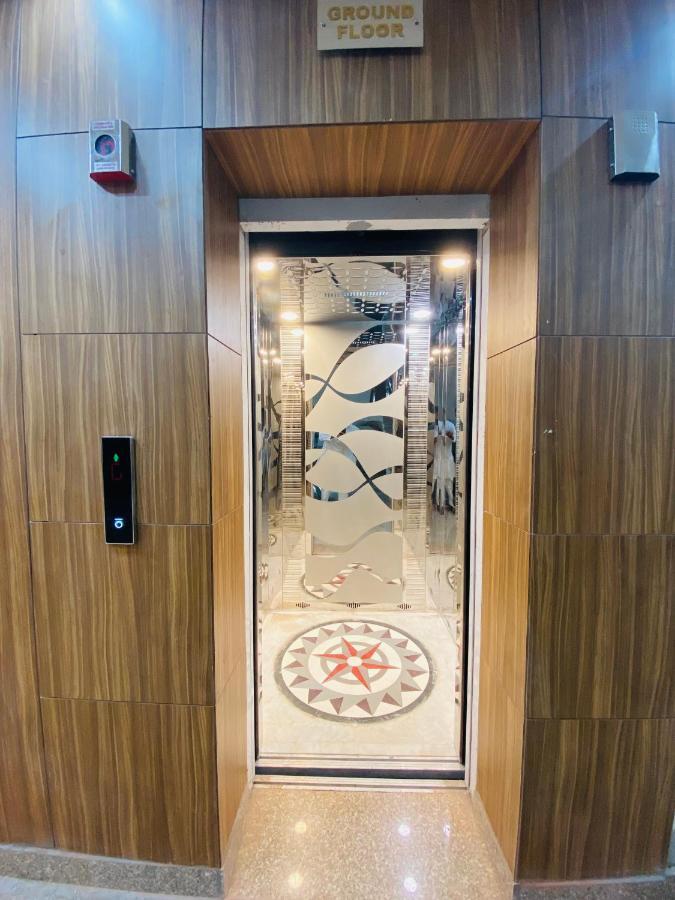 As Global Hotel Noida Eksteriør billede