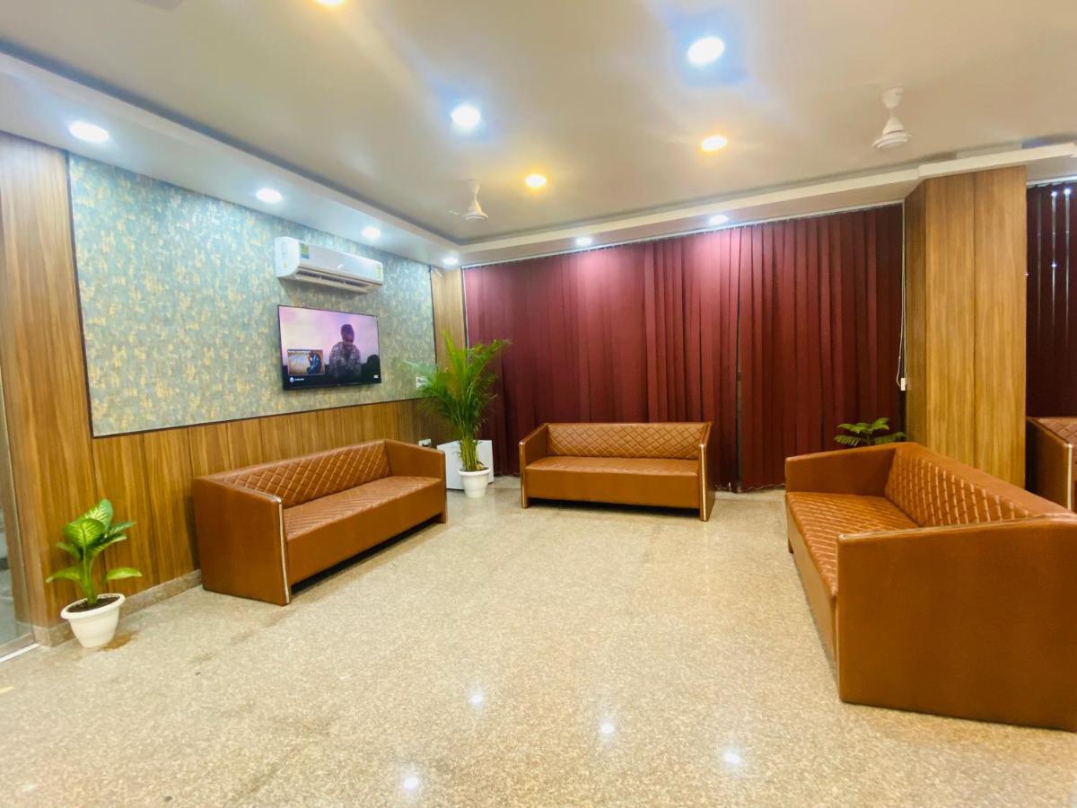 As Global Hotel Noida Eksteriør billede
